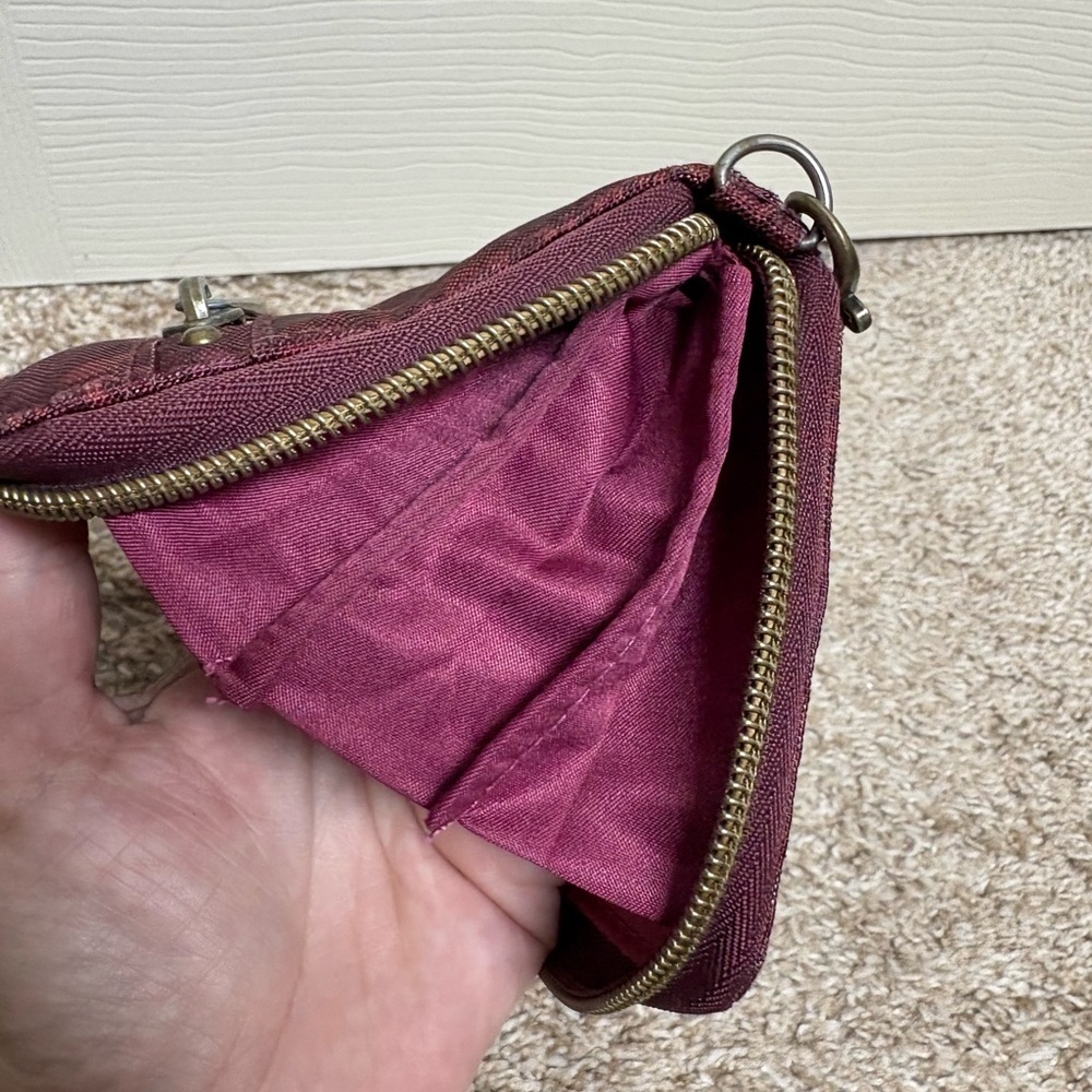 Travelon maroon floral wallet wristlet travel organization clean minor wear EUC - Picture 6 of 14